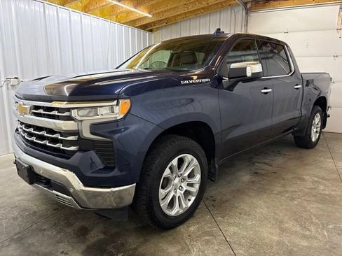 Used 2022 Chevrolet Silverado 1500 LTZ w/ LTZ Convenience Package II AWD/4WD image 3