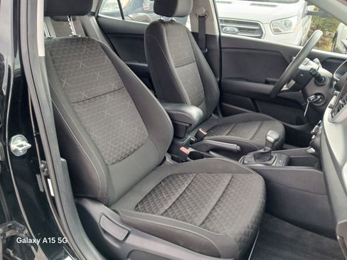 Used 2023 Kia Rio LX image 18