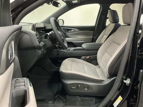 New 2026 Chevrolet Traverse LT w/ LPO, Floor Liner Package FWD image 8