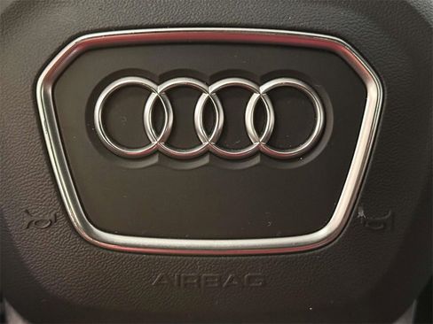 Used 2023 Audi SQ7 Prestige w/ Prestige Package image 27