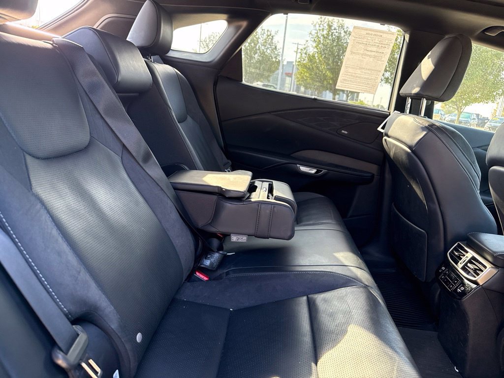 Used 2023 Lexus RX 350 w/ Cold Area Package AWD/4WD image 15