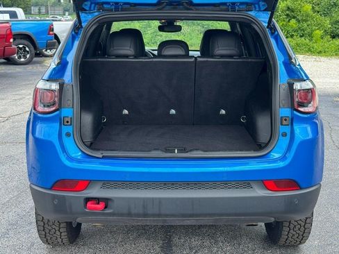 Used 2025 Jeep Compass Trailhawk AWD/4WD image 5