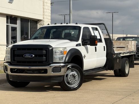 Used 2016 Ford F550 4x4 Crew Cab Super Duty image 2