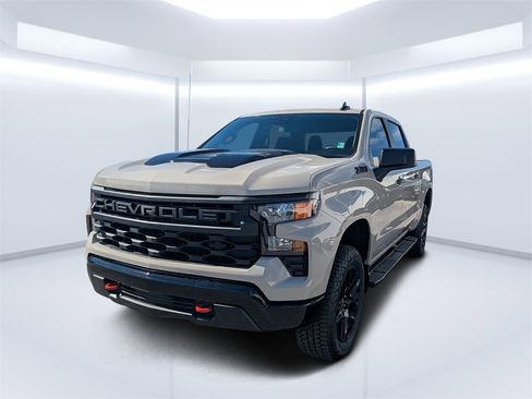 Used 2026 Chevrolet Silverado 1500 Custom Trail Boss w/ LPO, Dark Essentials Package image 8