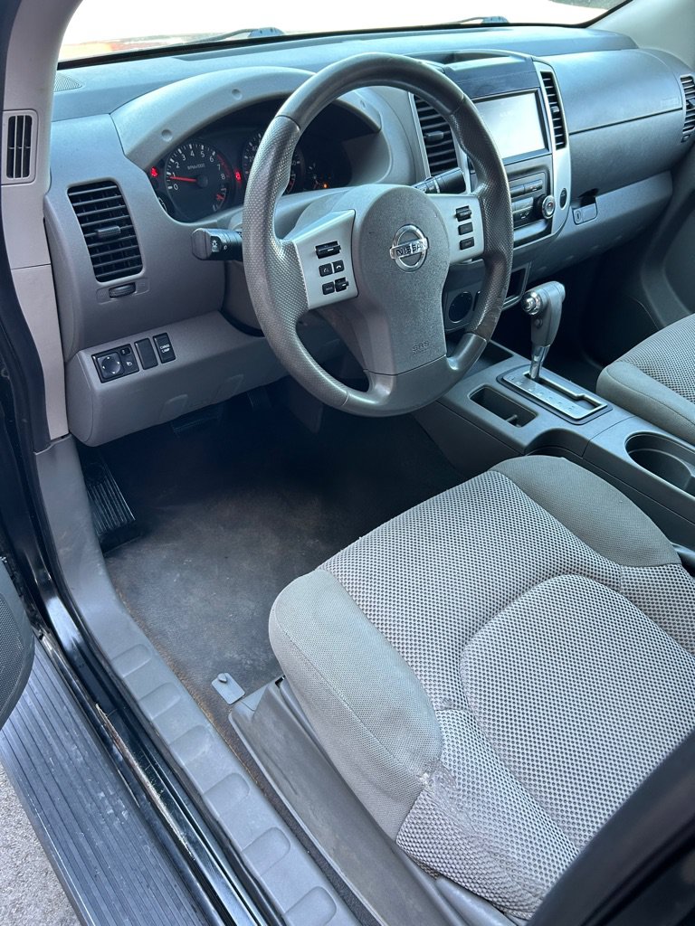 Used 2019 Nissan Frontier SV RWD image 8