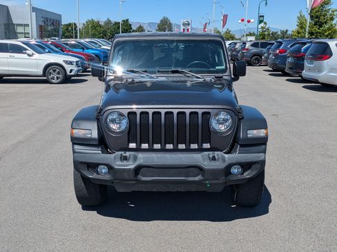 Used 2018 Jeep Wrangler Unlimited Sport S AWD/4WD image 11