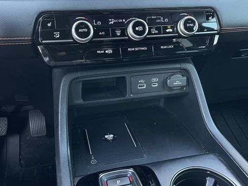 Used 2025 Honda Pilot TrailSport image 20