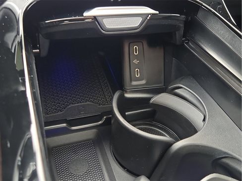 New 2026 Mercedes-Benz GLC 300 image 19