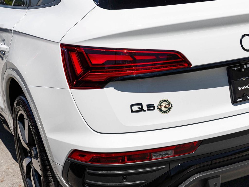 Used 2023 Audi Q5 2.0T Premium Plus w/ Premium Plus Package AWD/4WD image 36