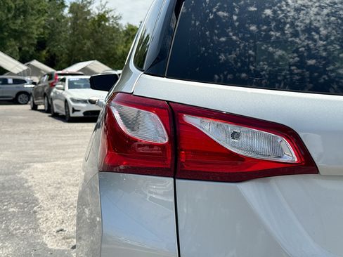 Used 2019 Chevrolet Equinox LT AWD/4WD image 10