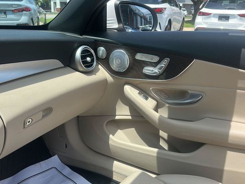 Used 2017 Mercedes-Benz C 300 4MATIC Cabriolet image 26