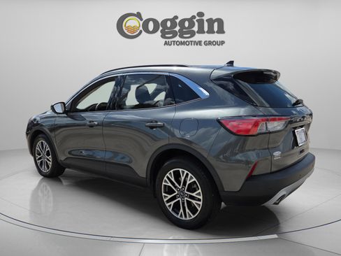 Used 2020 Ford Escape SEL image 4