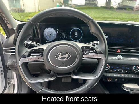 Used 2025 Hyundai Elantra Limited FWD image 10