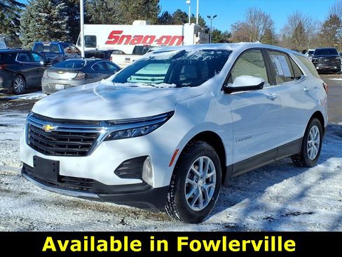 Used 2024 Chevrolet Equinox LT image 3