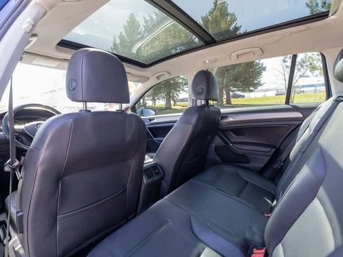Used 2015 Volkswagen Golf SE w/ Lighting Package FWD image 13