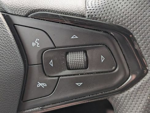 Used 2023 Chevrolet TrailBlazer LT FWD image 19