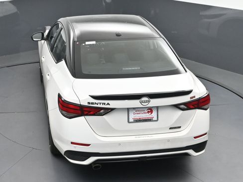Certified 2025 Nissan Sentra SR w/ Midnight Edition image 34