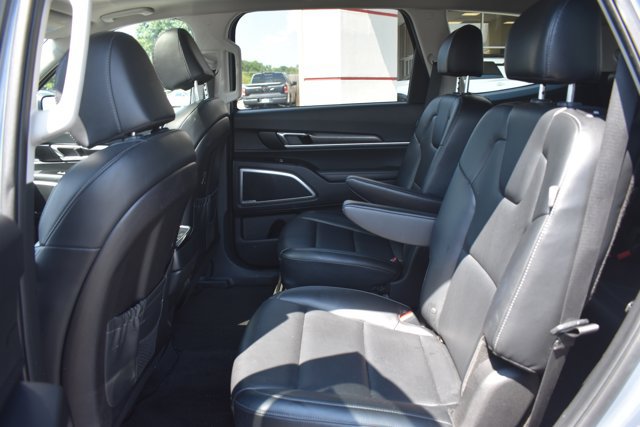 Used 2025 Kia Telluride S FWD image 14