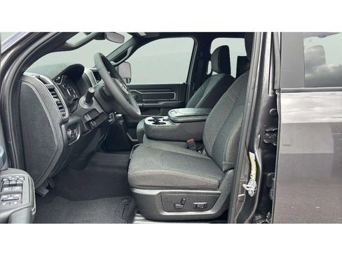 Used 2025 RAM 2500 Big Horn AWD/4WD image 10