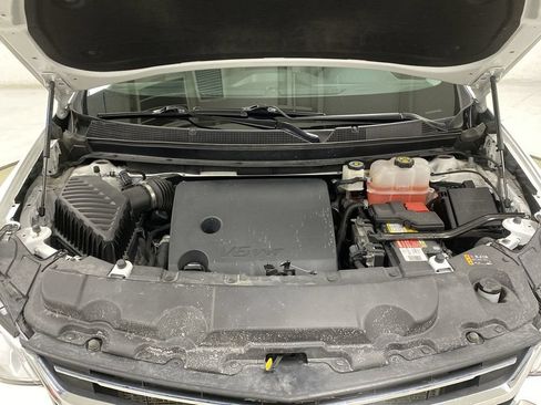 Used 2020 Chevrolet Traverse LT w/ LPO, Floor Liner Package FWD image 24