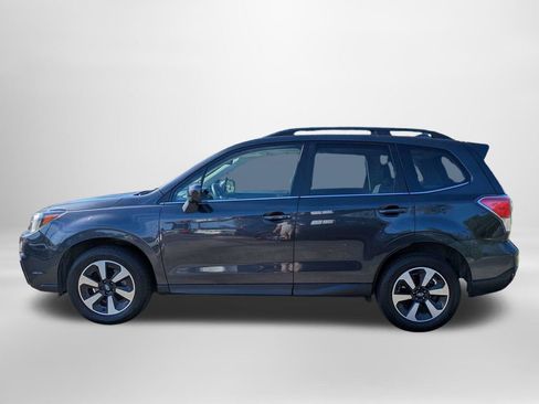Used 2017 Subaru Forester 2.5i Limited AWD/4WD image 7