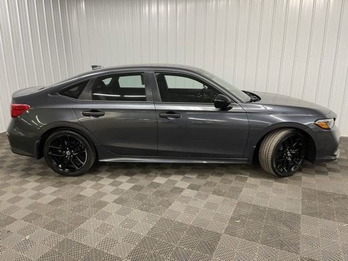 Used 2023 Honda Civic Sport image 2