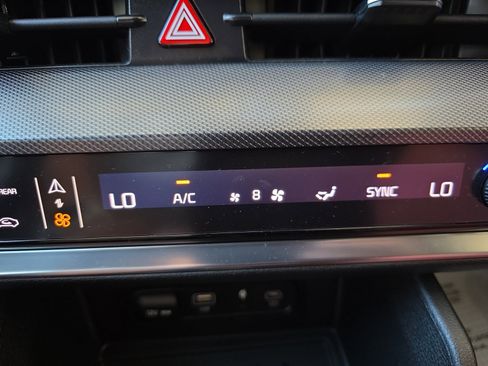 Certified 2024 Kia Sportage SX image 16