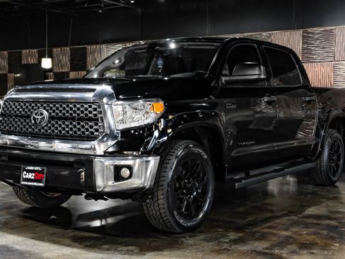 Used 2019 Toyota Tundra SR5 w/ SR5 Upgrade Package AWD/4WD image 8