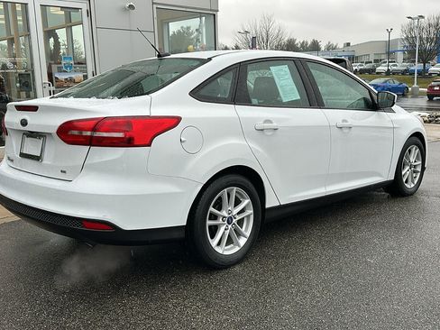 Used 2018 Ford Focus SE image 7