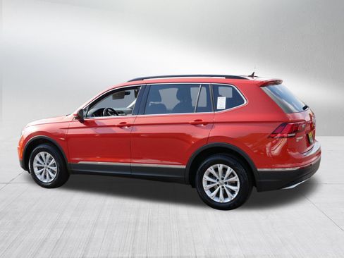Used 2018 Volkswagen Tiguan SE w/ Panoramic Sunroof Package AWD/4WD image 5
