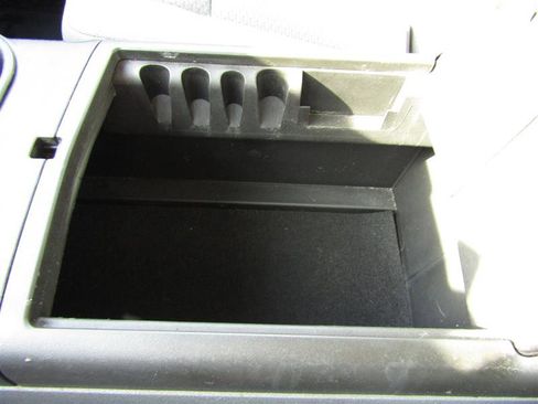 Used 2013 Ford F150 XLT w/ Mid Equipment Group image 24