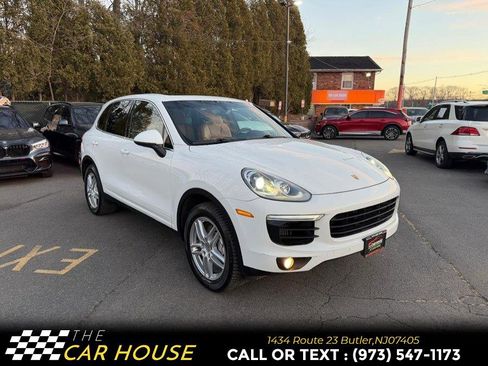 Used 2017 Porsche Cayenne S image 4