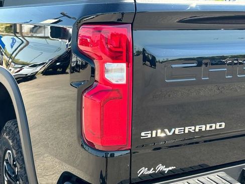 New 2025 Chevrolet Silverado 1500 ZR2 w/ Technology Package AWD/4WD image 11