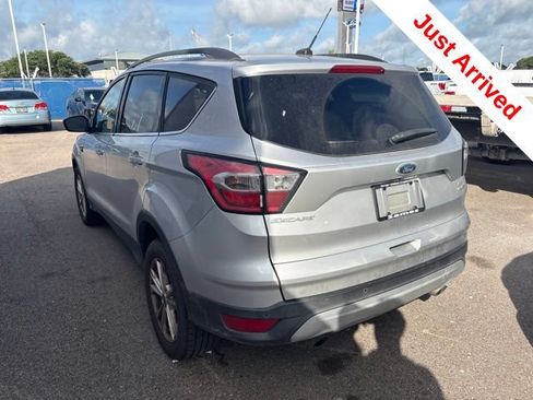 Used 2017 Ford Escape SE w/ Equipment Group 201A AWD/4WD image 11