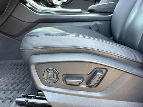 Used 2022 Audi Q7 3.0T Premium Plus AWD/4WD image 15