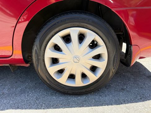 Used 2014 Nissan Versa SV image 18