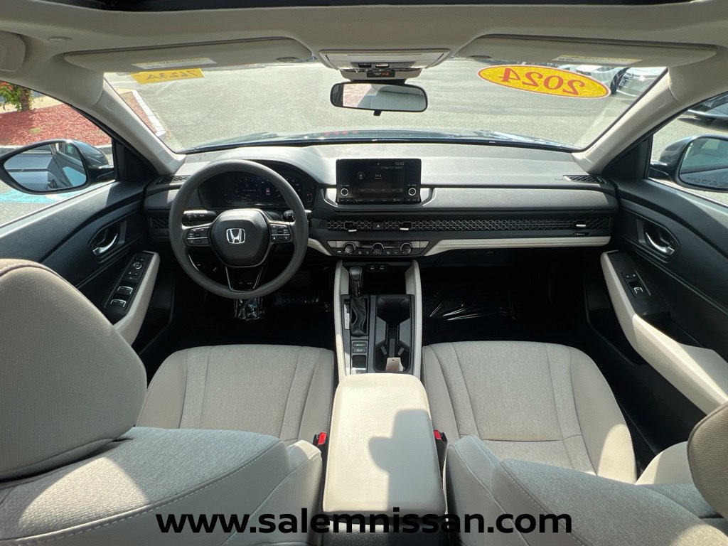 Used 2024 Honda Accord EX image 18
