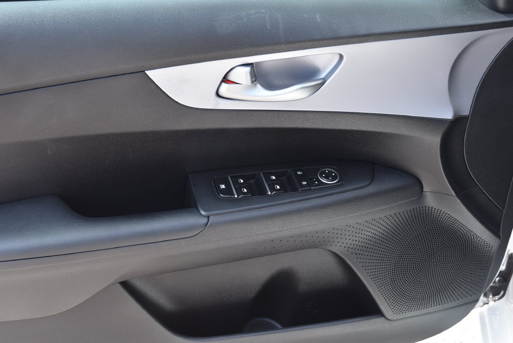 Used 2024 Kia Forte LXS FWD image 8