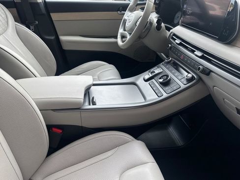 Used 2023 Hyundai Palisade Limited FWD image 15