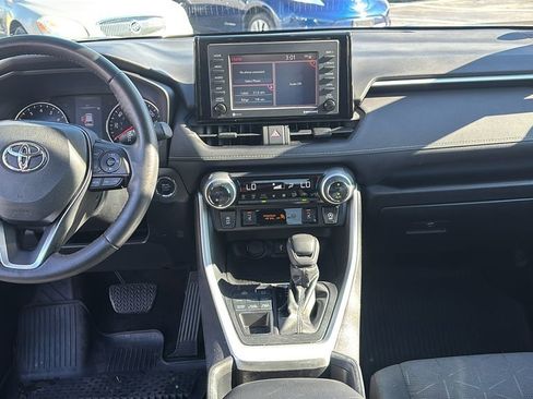 Used 2022 Toyota RAV4 XLE w/ Convenience Package AWD/4WD image 12