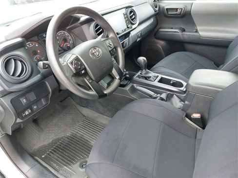 Used 2022 Toyota Tacoma SR image 13