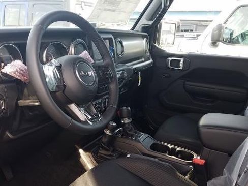 New 2026 Jeep Gladiator Willys image 12