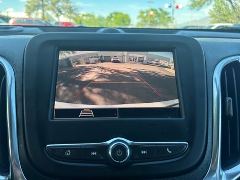 Used 2022 Chevrolet Equinox LS w/ LPO, Floor Liner Package FWD image 27