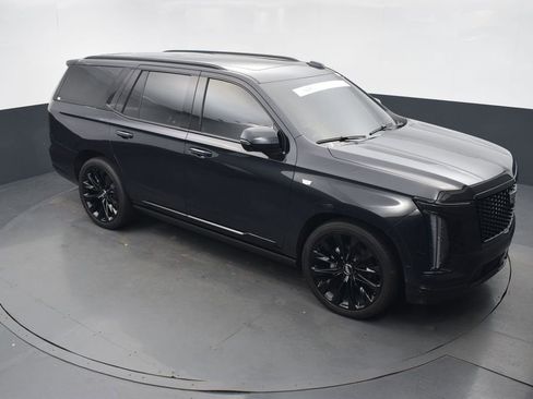 Certified 2026 Cadillac Escalade Platinum Sport w/ LPO, ONYX Package image 46