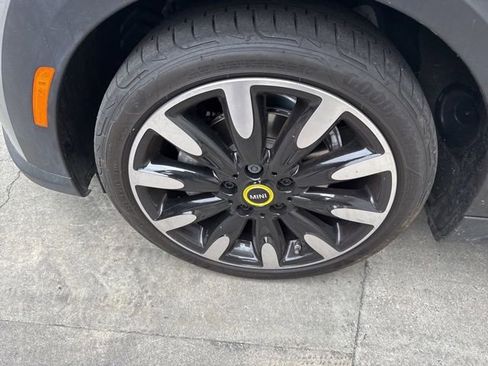Used 2024 MINI Cooper SE FWD image 2
