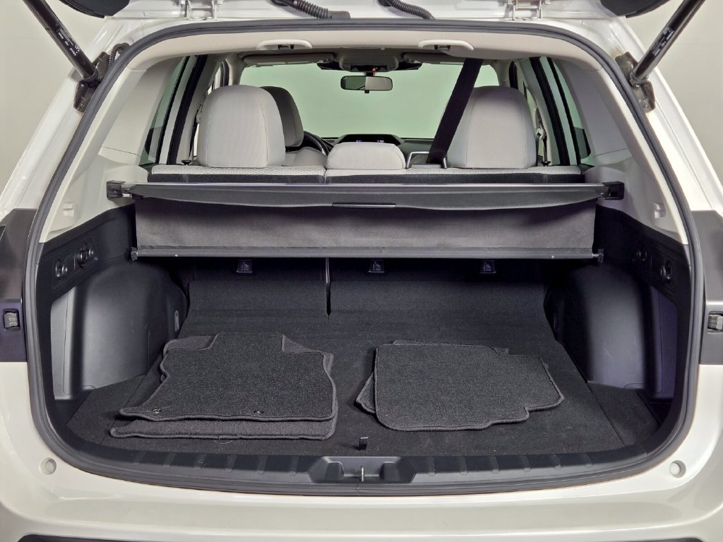 Certified 2023 Subaru Forester Premium AWD/4WD image 18
