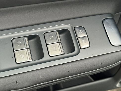 New 2026 Polestar Polestar 4 image 15