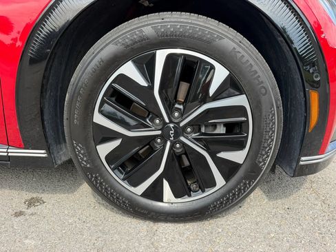 Used 2022 Kia EV6 Wind w/ Wind Technology Package AWD/4WD image 12