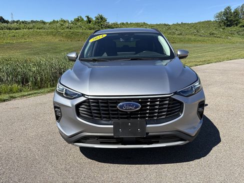 Used 2024 Ford Escape Platinum AWD/4WD image 8