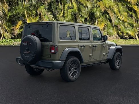 Used 2025 Jeep Wrangler Unlimited Sport AWD/4WD image 5